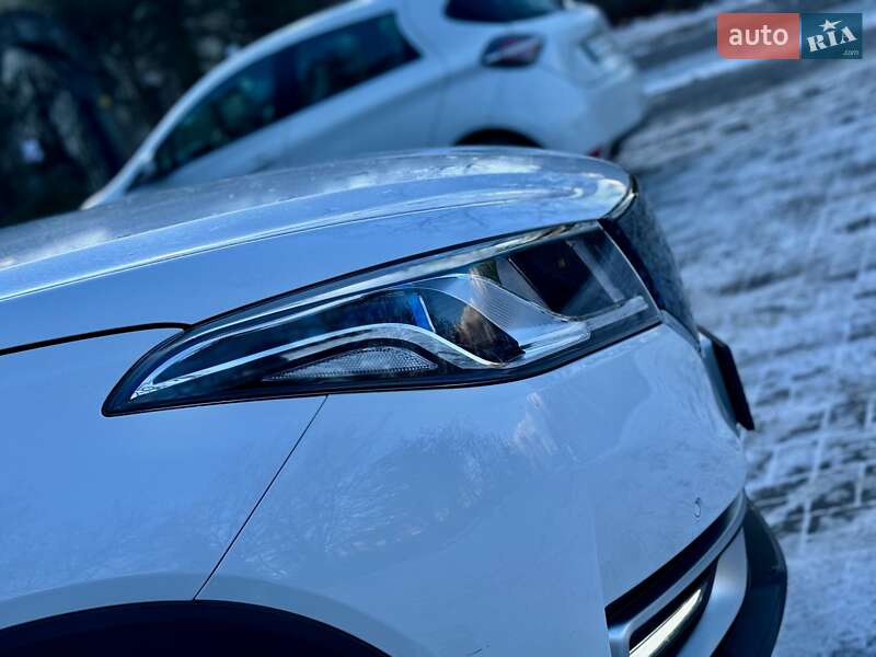 Внедорожник / Кроссовер DFSK Seres 3 2022 в Дрогобыче