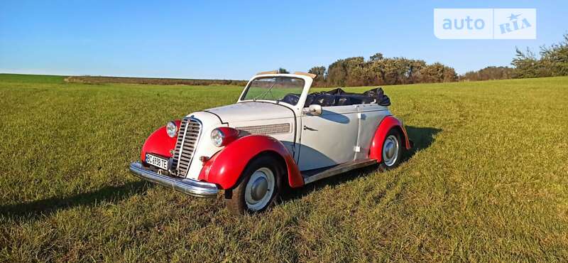 Кабріолет DKW F8 1939 в Львові