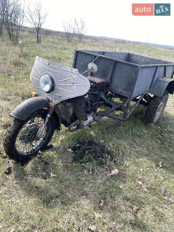 Грузовые трициклы Днепр (КМЗ) 10-36 1987 в Полтаве