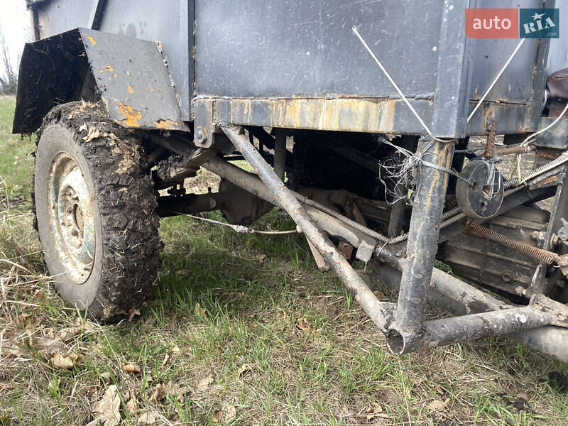 Грузовые трициклы Днепр (КМЗ) 10-36 1987 в Полтаве