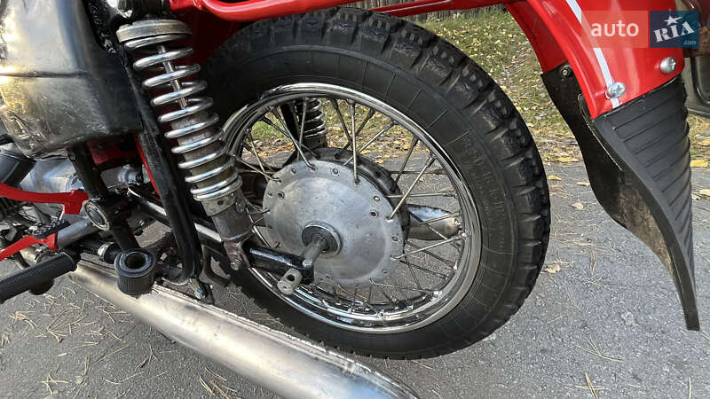 Мотоцикл Классик Днепр (КМЗ) 8.157-01 1992 в Житомире