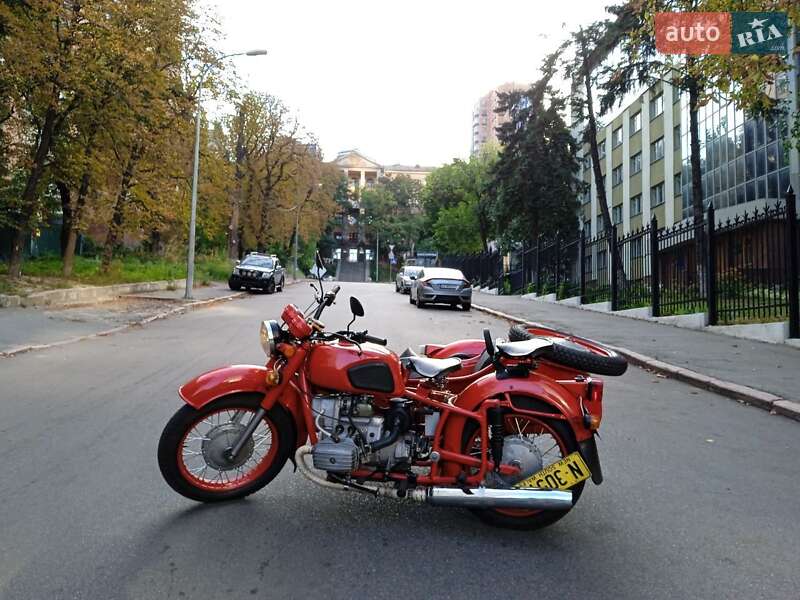 Мотоцикл з коляскою Днепр (КМЗ) Днепр-11 1991 в Бучі
