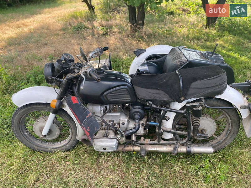 Грузовые трициклы Днепр (КМЗ) Днепр-11 1990 в Александровке (Краматорского района)