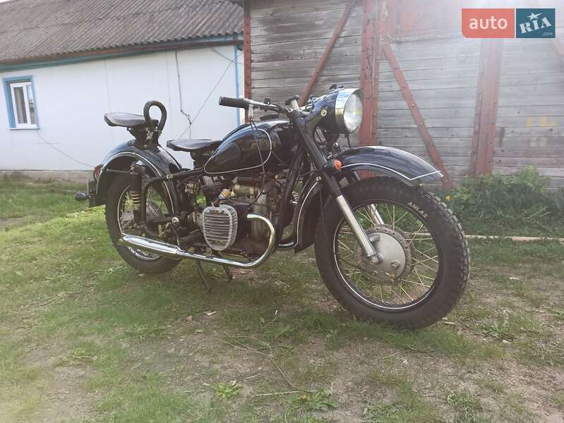 Мотоцикл Классік Днепр (КМЗ) Днепр-12 1981 в Баранівці