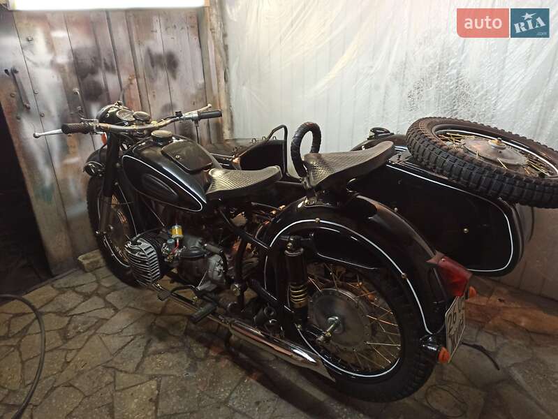 Мотоцикл Классік Днепр (КМЗ) Днепр-12 1981 в Баранівці