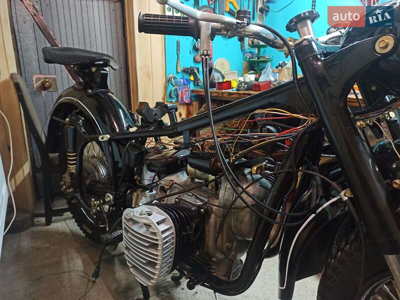Мотоцикл Классік Днепр (КМЗ) Днепр-12 1981 в Баранівці