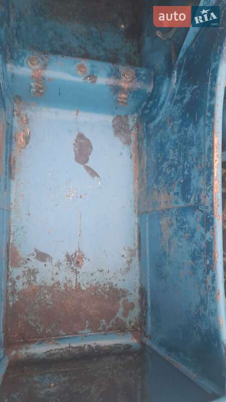 Мотоцикл з коляскою Днепр (КМЗ) К 650 1971 в Борисполі фото 109 Мотоцикл з коляскою Днепр (КМЗ) К 650 1971 в Борисполі