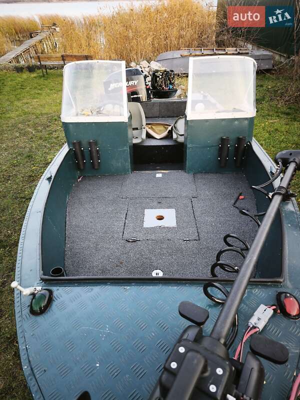 Катер Днепр 1 1986 в Полтаве фото 10 Катер Днепр 1 1986 в Полтаве