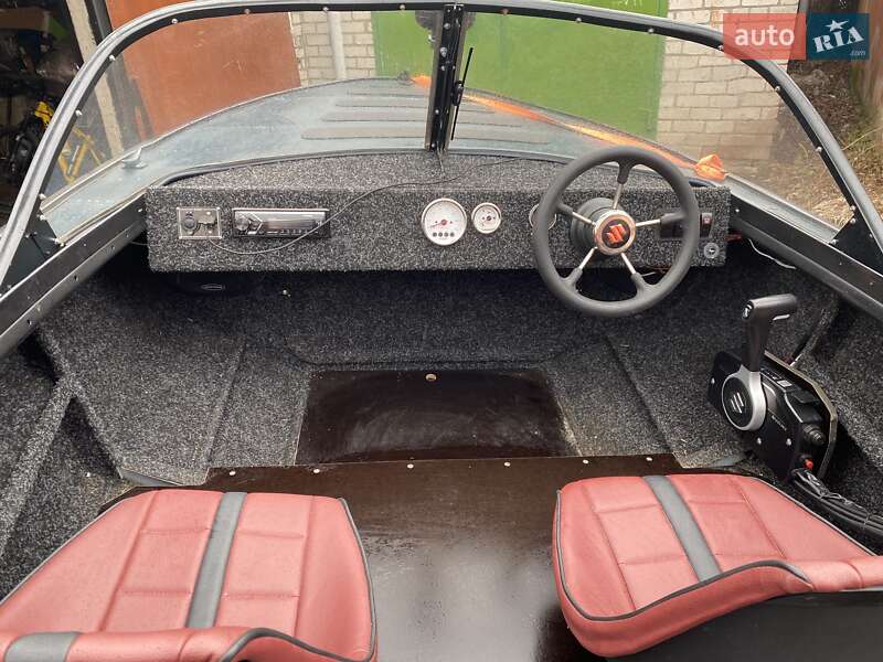 Моторная яхта Днепр 2 2020 в Днепре