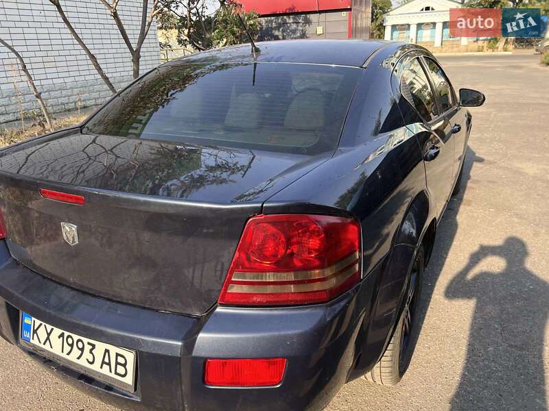 Седан Dodge Avenger 2008 в Изюме