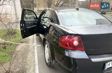 Седан Dodge Avenger 2012 в Измаиле