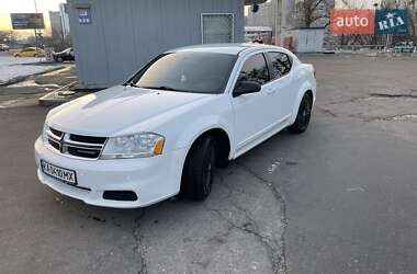 Седан Dodge Avenger 2013 в 