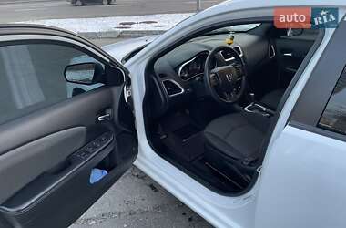 Седан Dodge Avenger 2013 в 