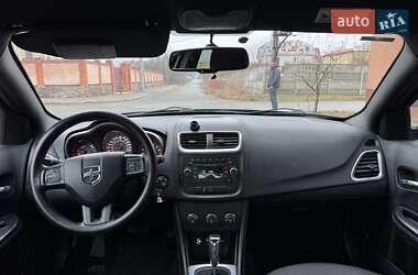Седан Dodge Avenger 2013 в 