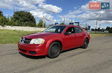 Седан Dodge Avenger 2013 в Софіївській Борщагівці