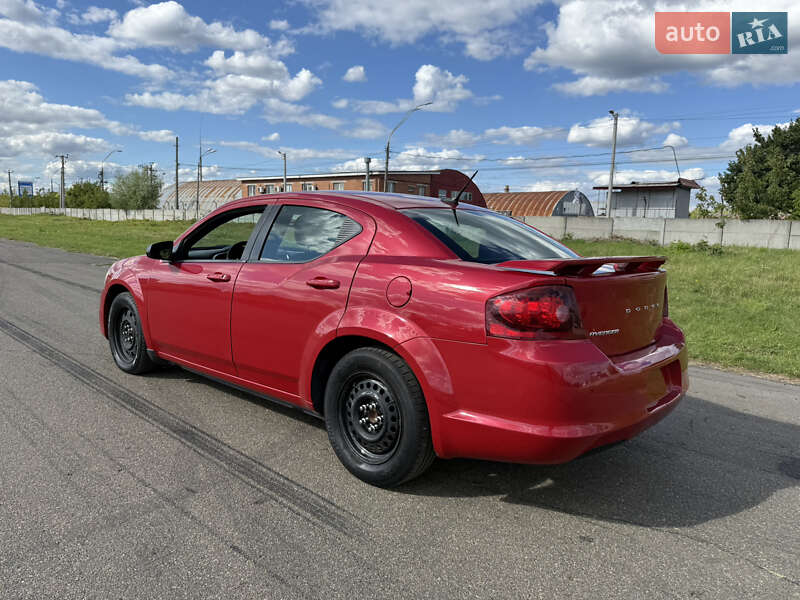 Седан Dodge Avenger 2013 в Софіївській Борщагівці