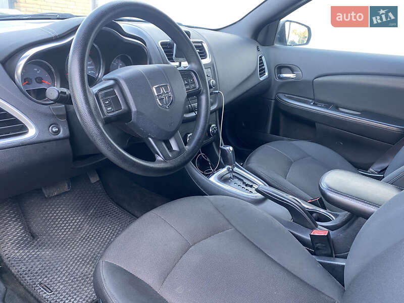 Седан Dodge Avenger 2013 в Днепре