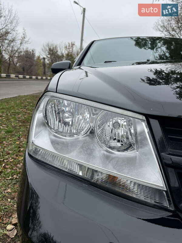 Седан Dodge Avenger 2008 в Харькове