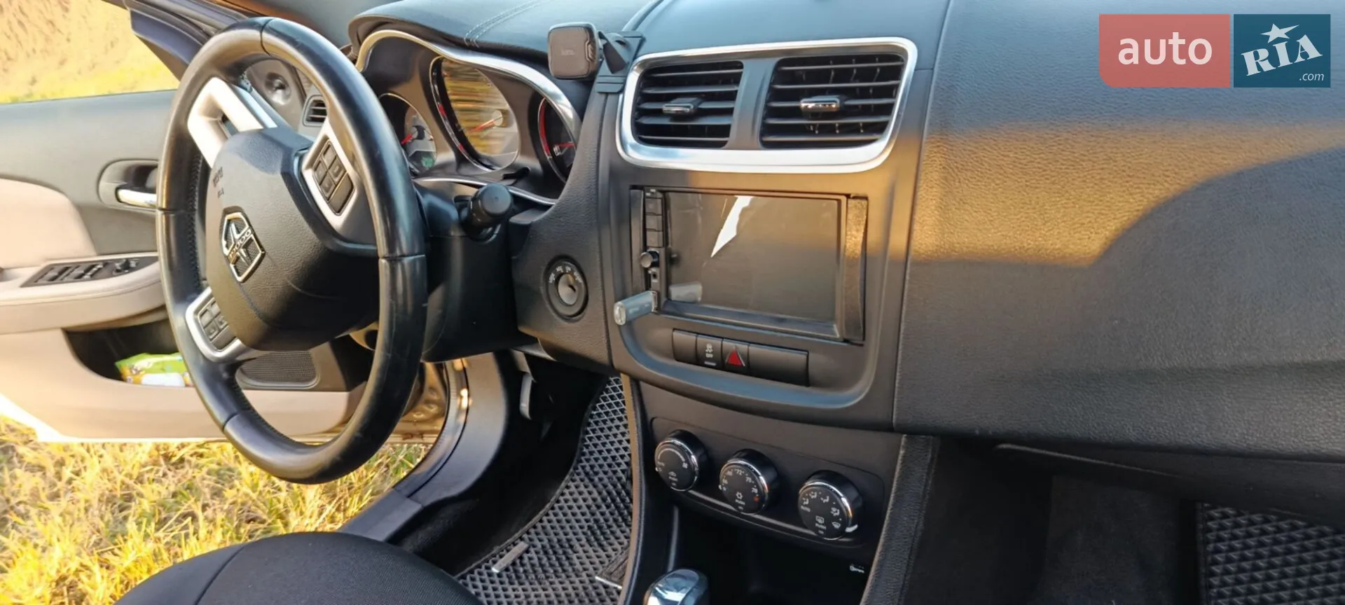 2013 Dodge Avenger - мініатюра 21