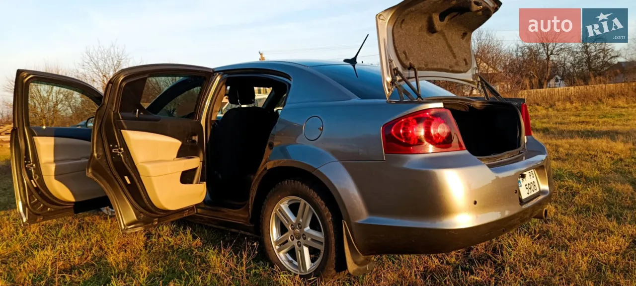 2013 Dodge Avenger - мініатюра 26