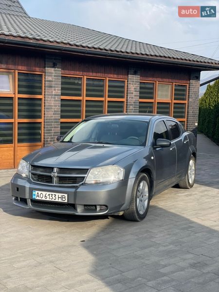 Седан Dodge Avenger 2008 в Іршаві