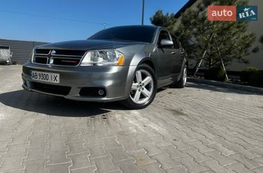 Седан Dodge Avenger 2013 в Виннице