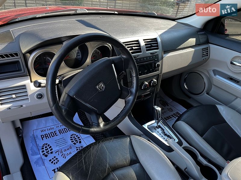 Седан Dodge Avenger 2010 в Шепетовке