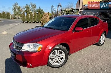Седан Dodge Avenger 2010 в Шепетовке