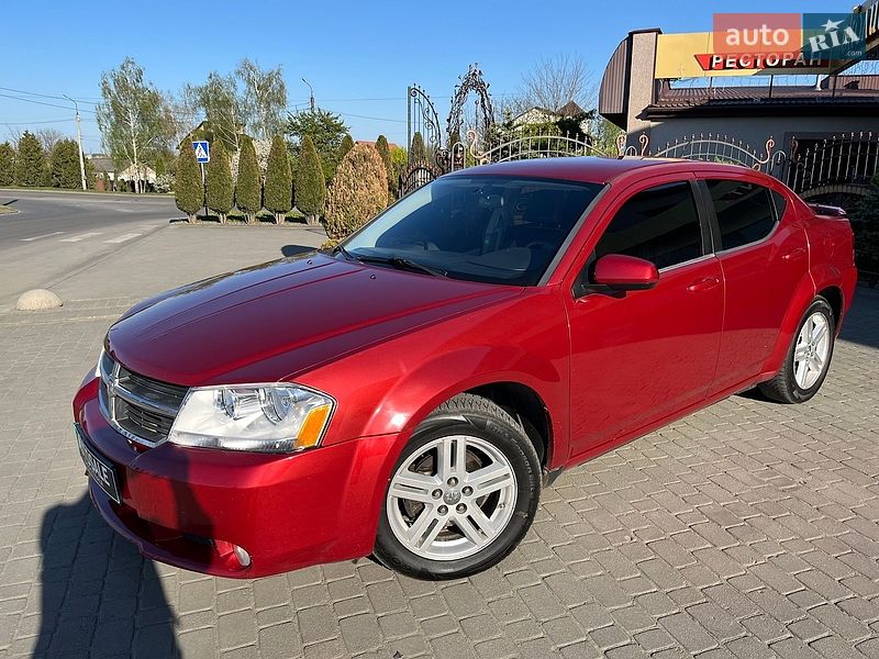 Седан Dodge Avenger 2010 в Шепетовке