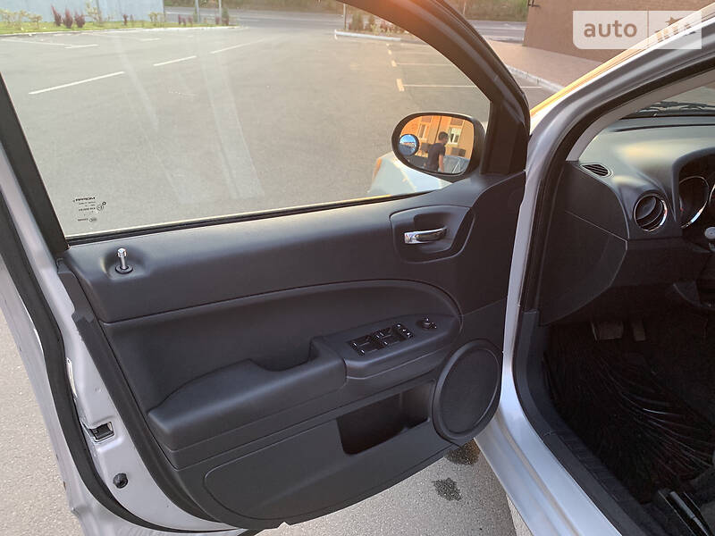 Універсал Dodge Caliber 2011 в Києві
