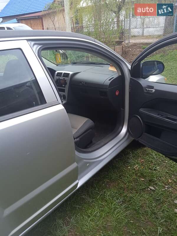 Седан Dodge Caliber 2008 в Межгорье фото 16 Седан Dodge Caliber 2008 в Межгорье