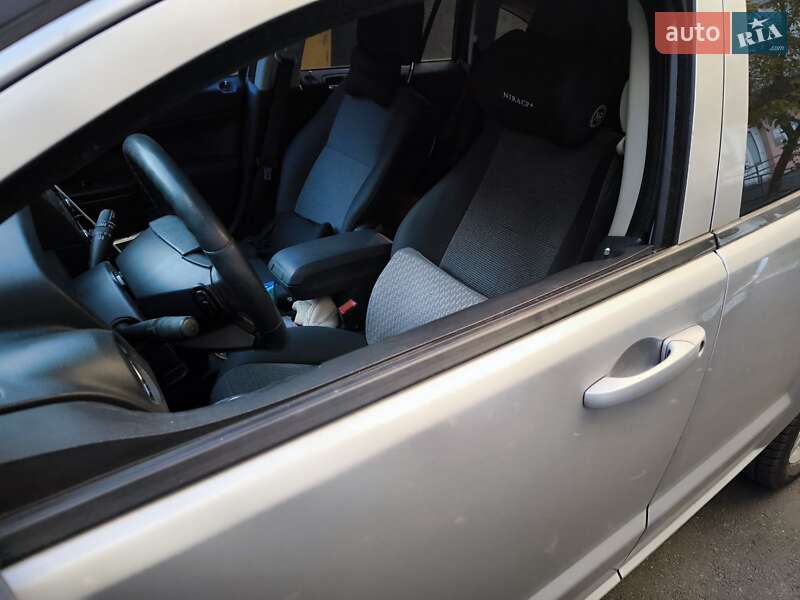 Внедорожник / Кроссовер Dodge Caliber 2009 в Киеве