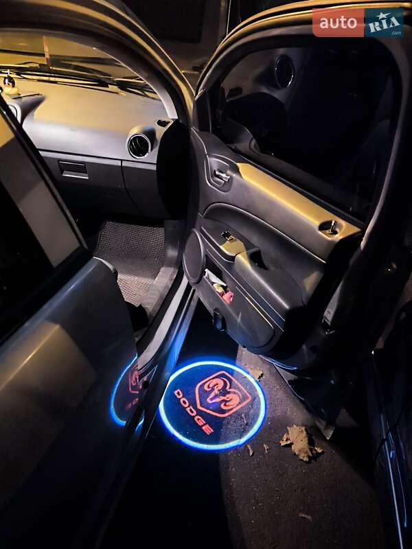 Позашляховик / Кросовер Dodge Caliber 2009 в Києві