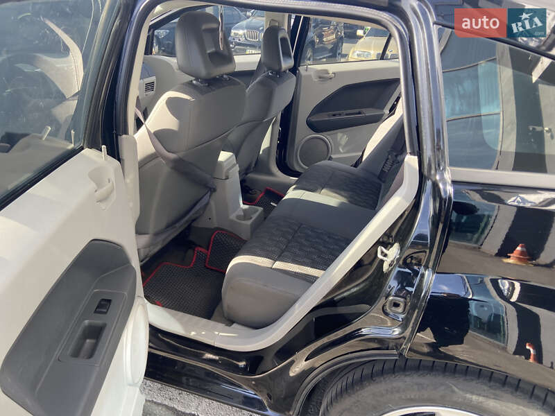 Позашляховик / Кросовер Dodge Caliber 2006 в Києві фото 9 Позашляховик / Кросовер Dodge Caliber 2006 в Києві