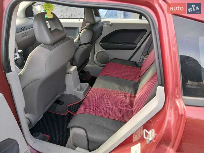 Внедорожник / Кроссовер Dodge Caliber 2007 в Звягеле