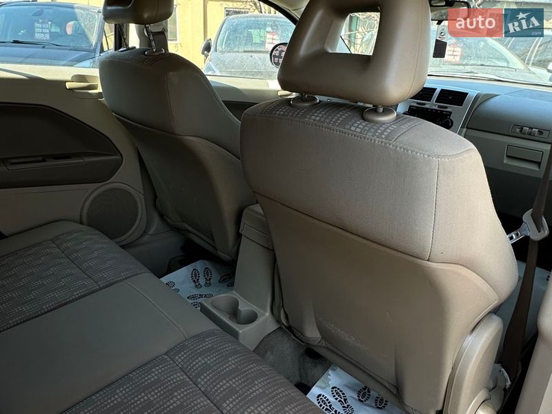 Позашляховик / Кросовер Dodge Caliber 2006 в Смілі фото 12 Позашляховик / Кросовер Dodge Caliber 2006 в Смілі