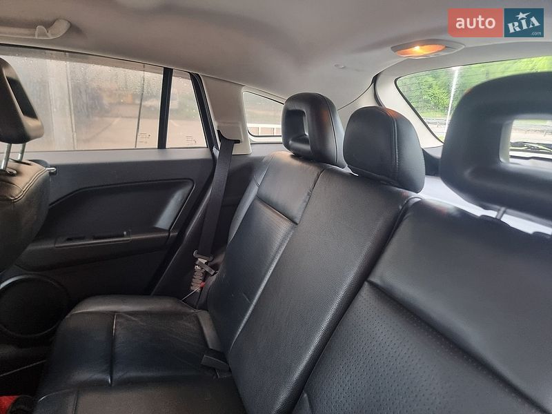 Позашляховик / Кросовер Dodge Caliber 2007 в Дніпрі