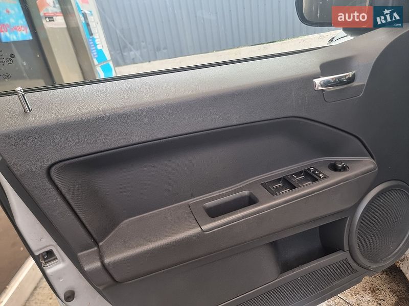 Позашляховик / Кросовер Dodge Caliber 2007 в Дніпрі