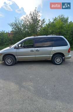 Минивэн Dodge Caravan 1996 в 
