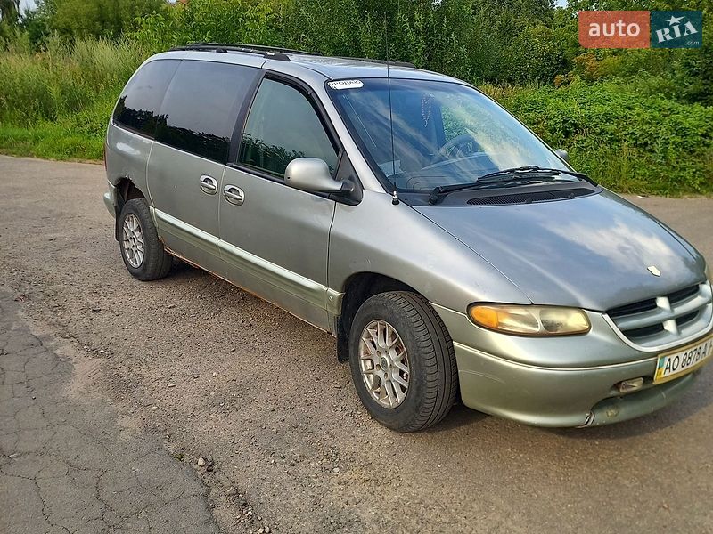 Мінівен Dodge Caravan 1996 в Дрогобичі