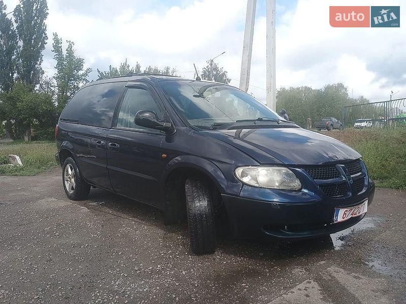 Мінівен Dodge Caravan 2002 в Ізюмі