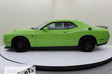 Купе Dodge Challenger 2017 в 