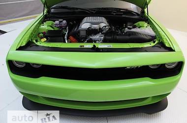 Купе Dodge Challenger 2017 в 