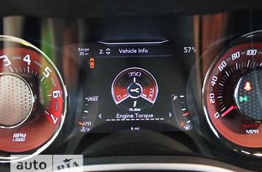 Купе Dodge Challenger 2017 в 