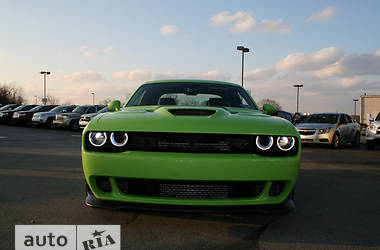 Купе Dodge Challenger 2017 в 
