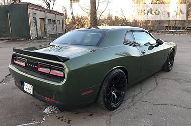 Купе Dodge Challenger 2017 в Киеве