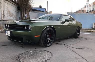 Купе Dodge Challenger 2017 в Киеве