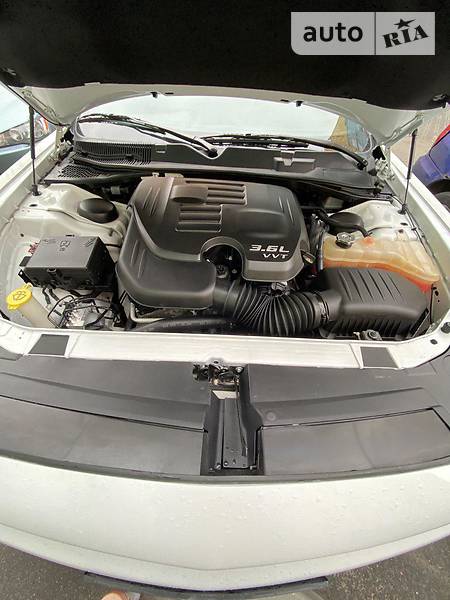 Купе Dodge Challenger 2015 в Киеве