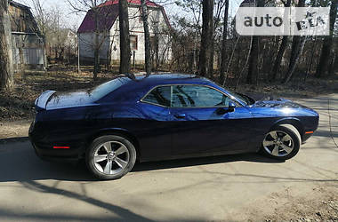 Купе Dodge Challenger 2016 в 