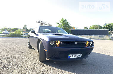 Купе Dodge Challenger 2016 в 